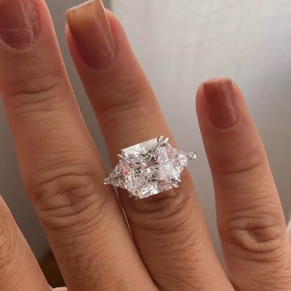 8ct Princess Cut Ring - Picture 4 of 13